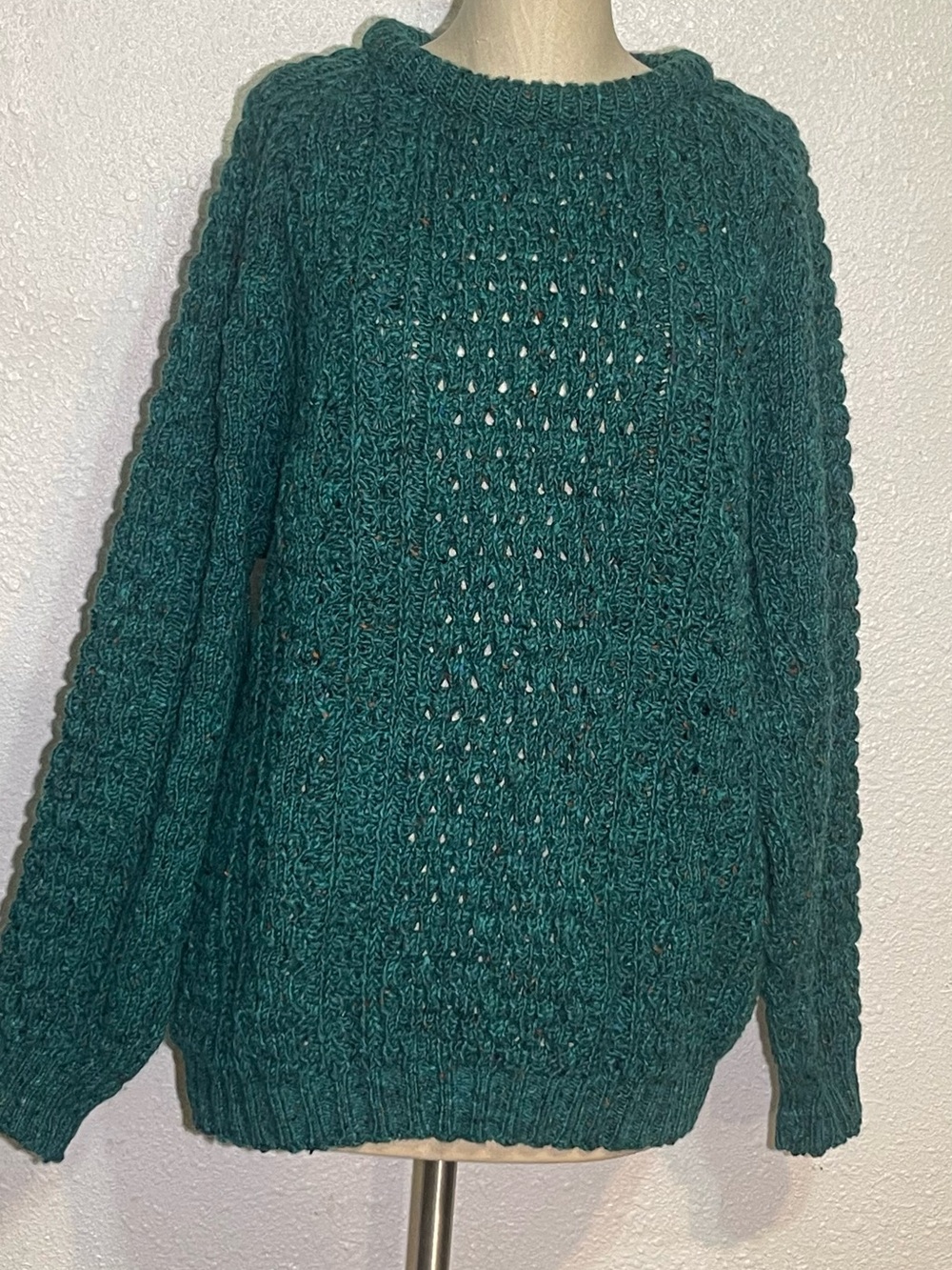 Rossan men’s green Cable-Knit Crewneck Sweater size large